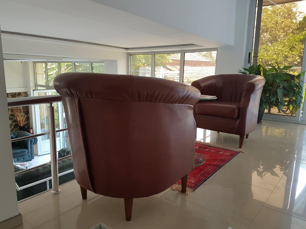 Lira Inn Nis Bagian luar foto