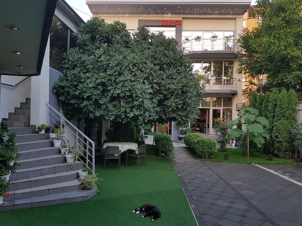 Lira Inn Nis Bagian luar foto