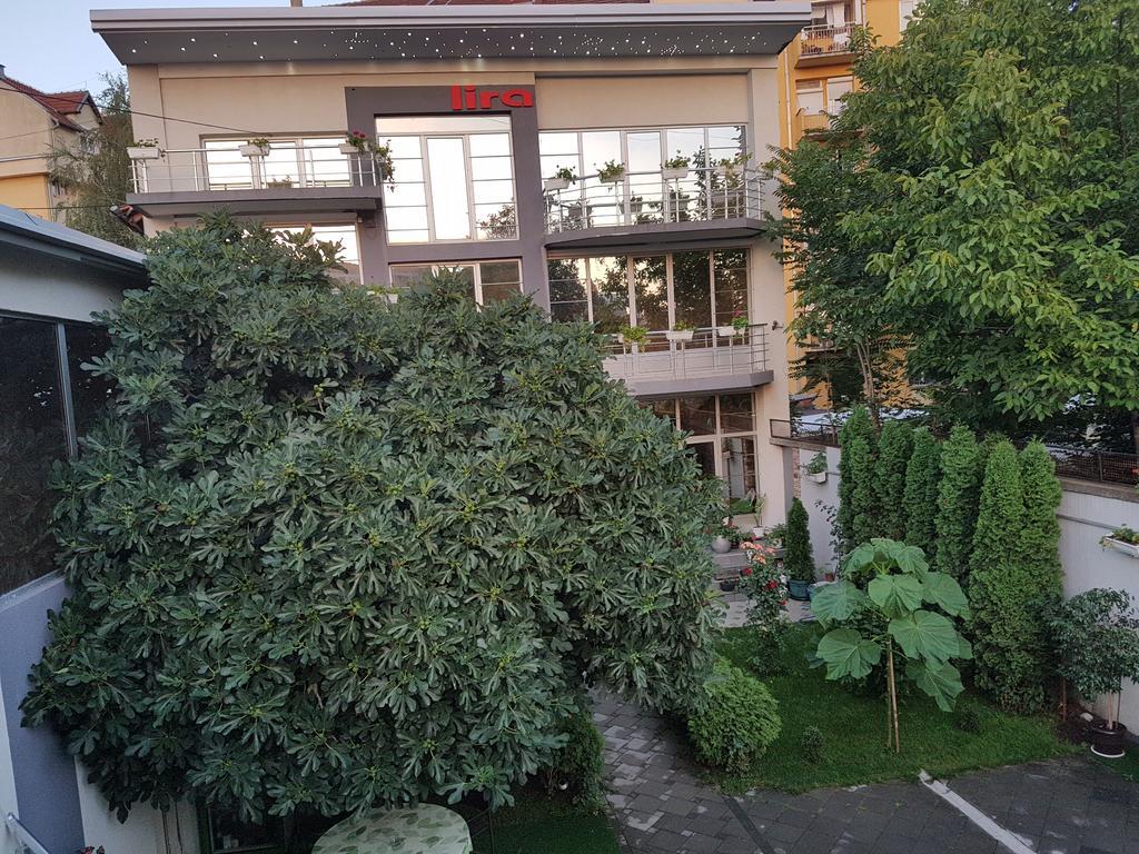 Lira Inn Nis Bagian luar foto