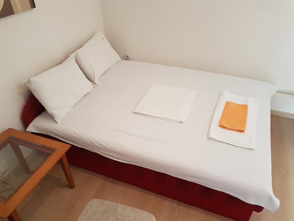 Lira Inn Nis Bagian luar foto