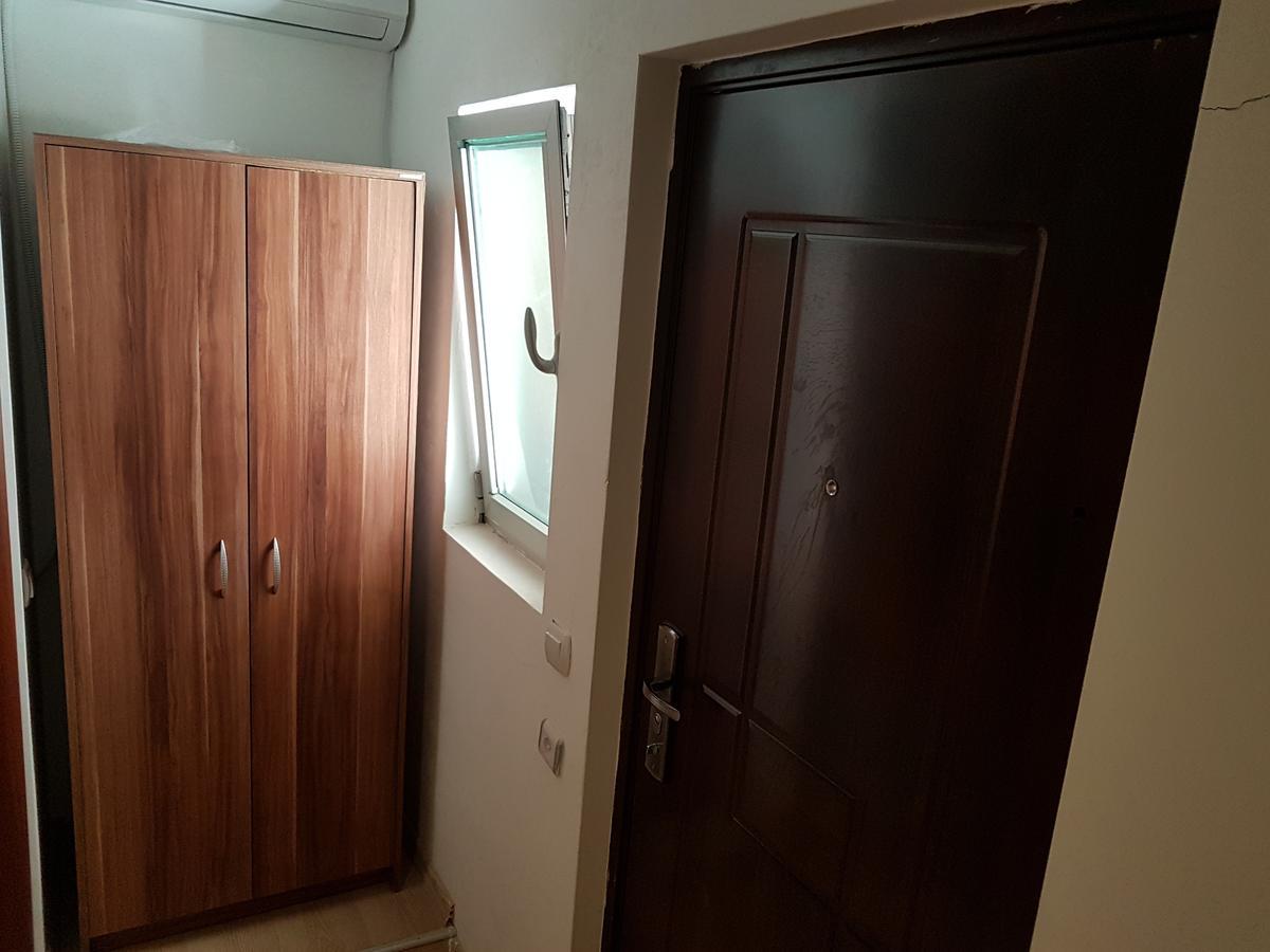 Lira Inn Nis Bagian luar foto